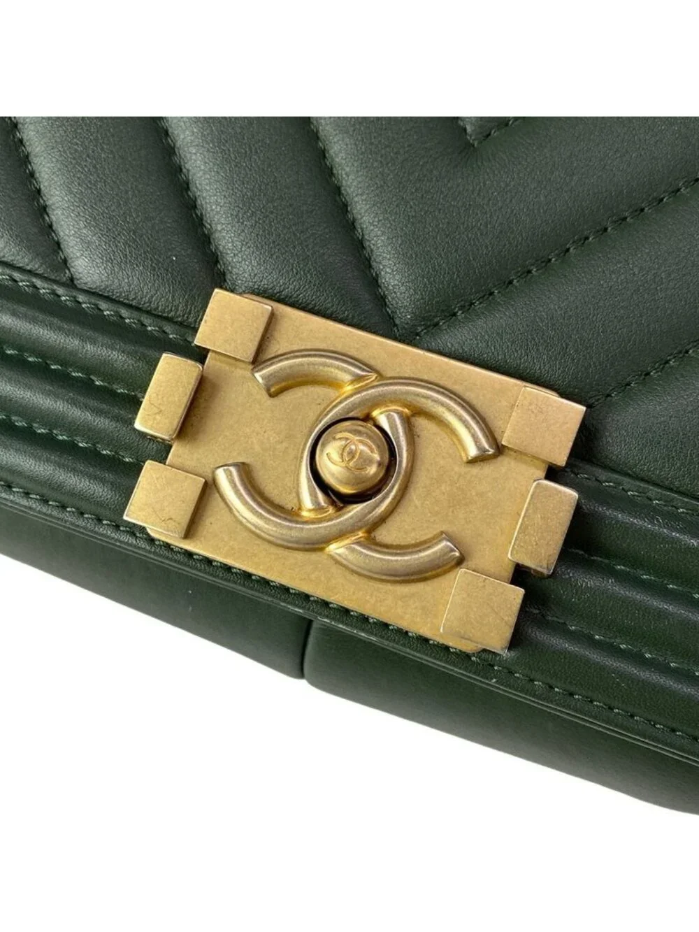 Chanel Shoulder Bag Boy Quilted Dark Green Vintage Gold Chain Leather
